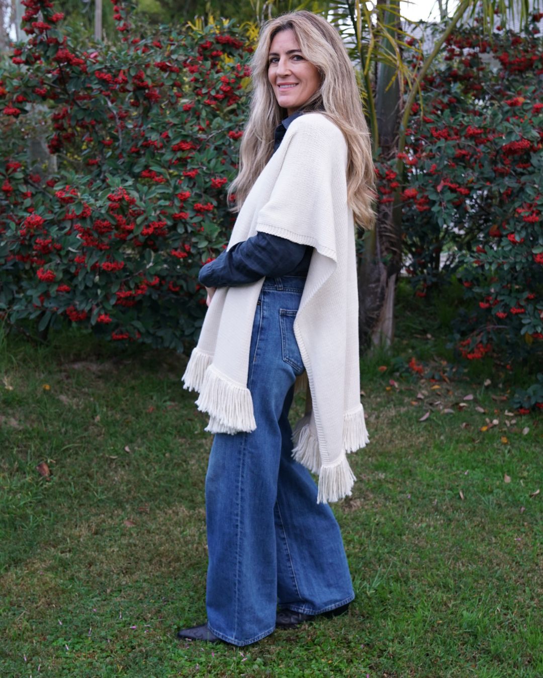 Ruana Neblina Fringed